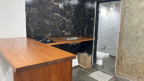 Local 11 mts y Monoambiente 38 mts