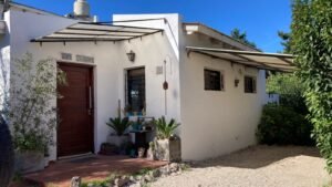 Casa 80 mts Sobre terreno 15x40