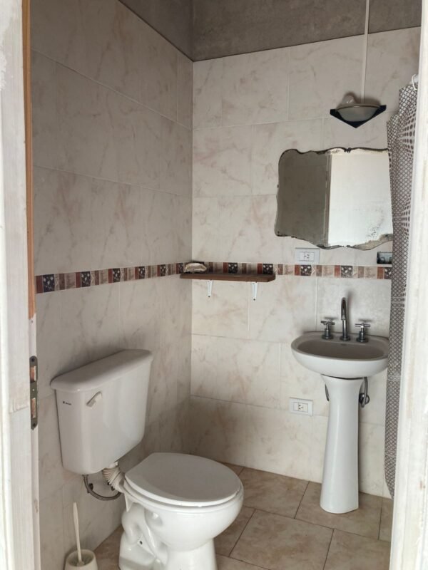 Casa 80 mts Sobre terreno 15x40